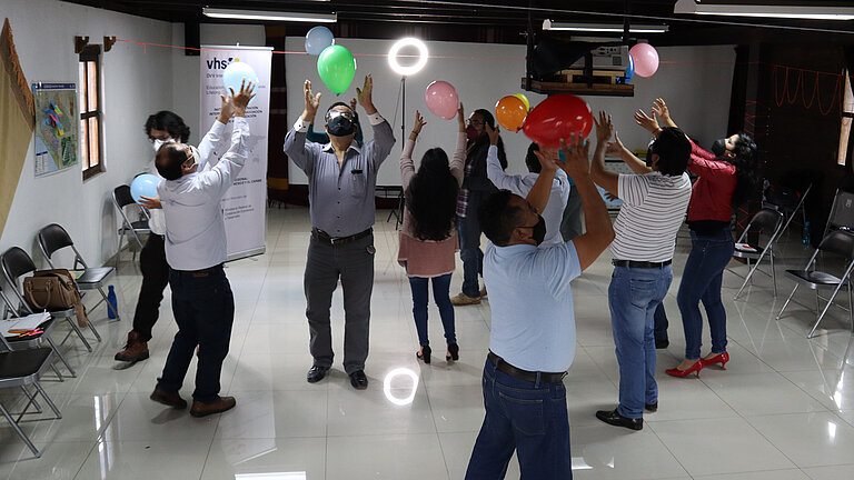 Empowerment-Workshop für zweisprachige Ausbilder*innen im Rahmen des indigenen bilingualen Modells, DVV International Mittelamerika