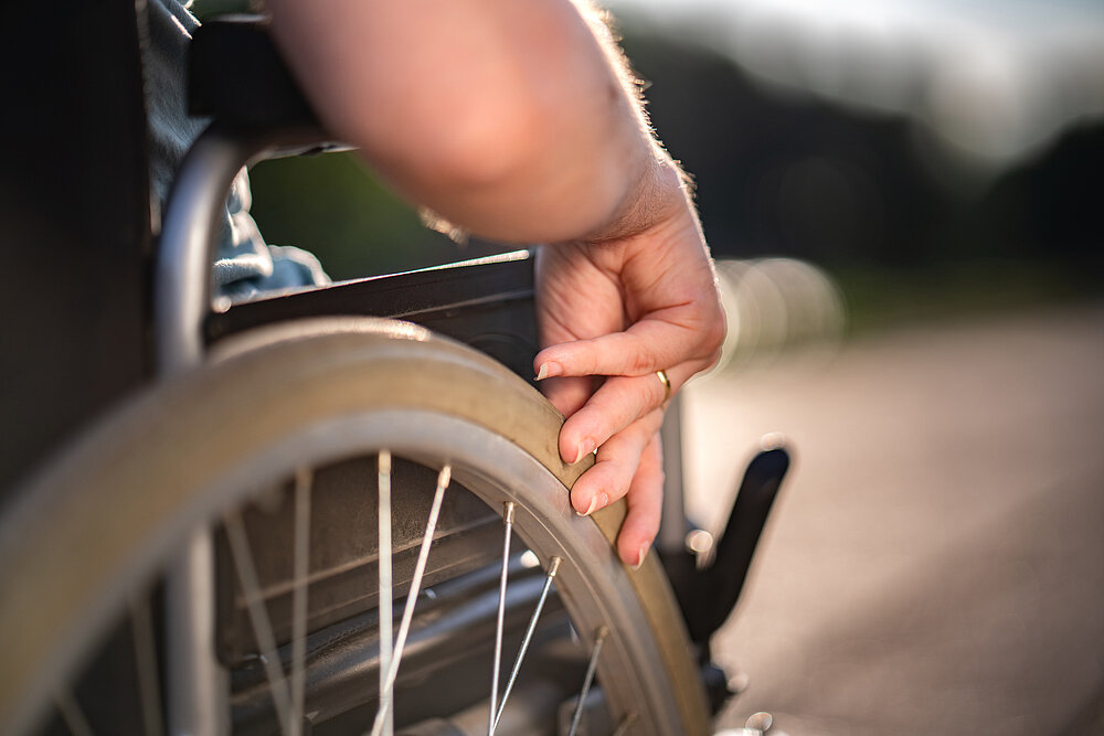 Wheelchair © Getty Images / StockPlanets